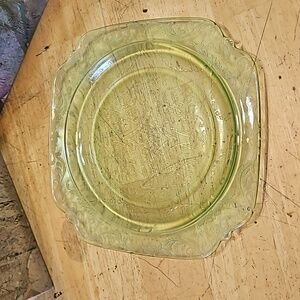 1930's Vintage Uranium Glass Federal Amber Madrid  6" Bread Plate